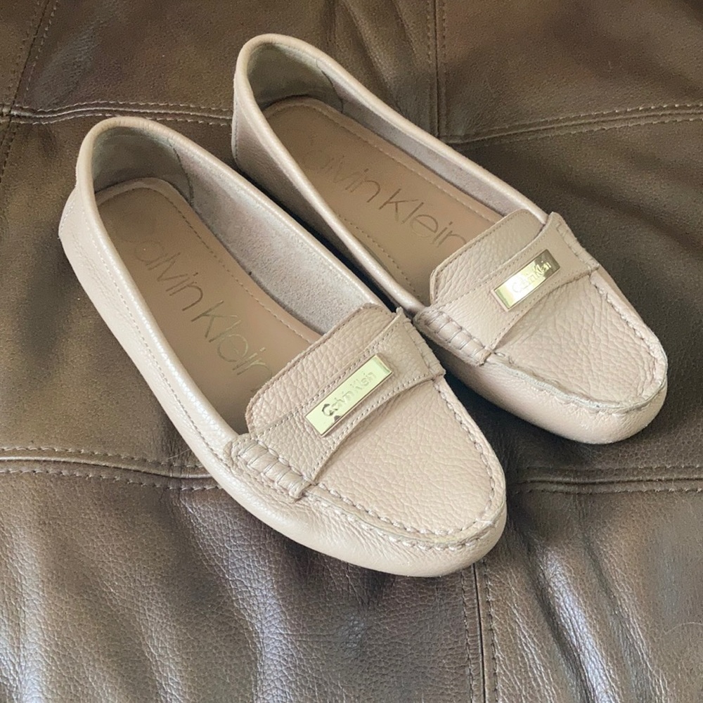 Calvin Klein leather loafer flats